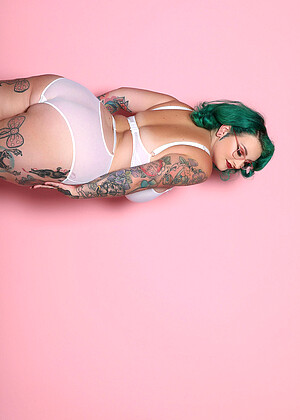 nothingbutcurves Galda Lou pics