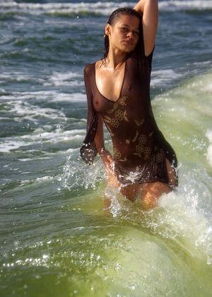 Nudebeachdreams Model pics