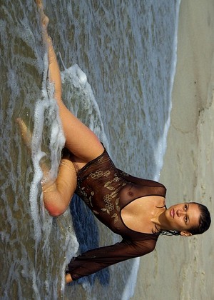 Nudebeachdreams Model pics