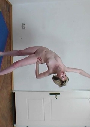 Nudesportvideos Model pics