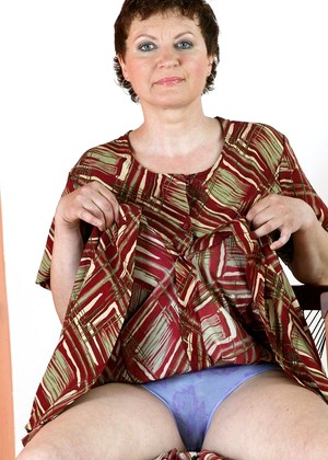 Olderwomanfun Model jpg 5