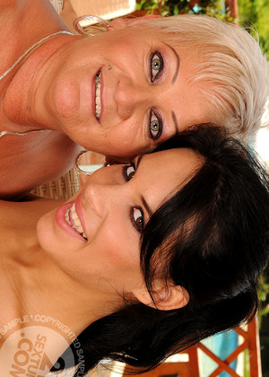 oldyounglesbianlove Amabella pics