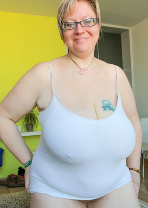 Omgbigboobs Model jpg 2