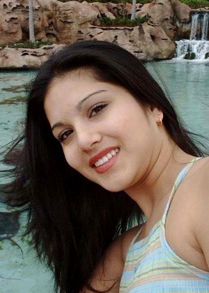 Sunny Leone pics