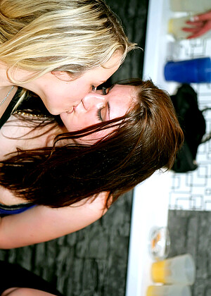 Partyhardcore Partyhardcore Model Unforgettable Kissing Prolapse Selfie