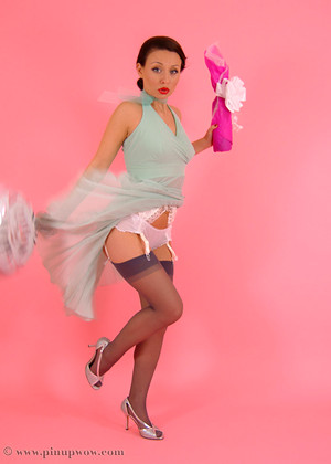 Pinupwow Model pics