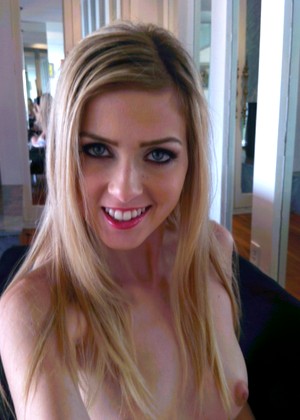 Pornpros Abigaile Johnson Cutest Blondes Img