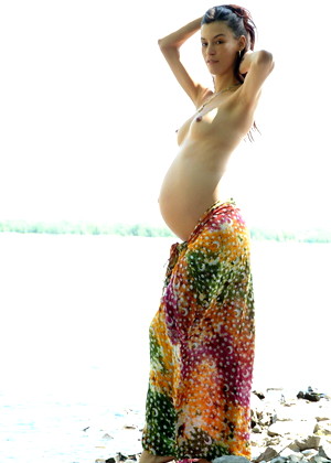 Pregnant Babe Outdoors