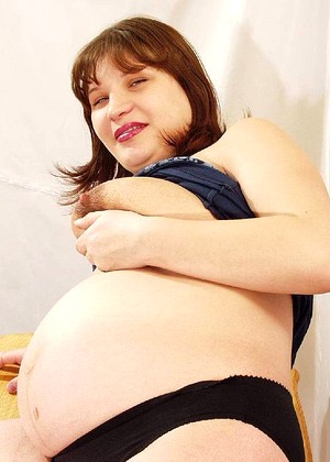 Pregnantbang Model jpg 1