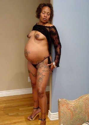 Pregnantbitchez Model pics
