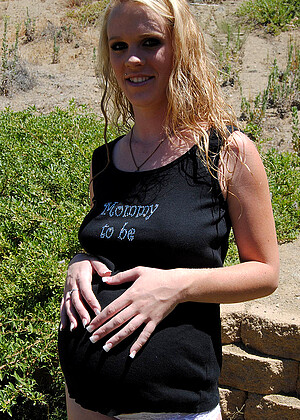 Pregnant Kristi