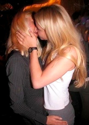 Reallesbianexposed Reallesbianexposed Model Smart Blonde Girlfriend Archive