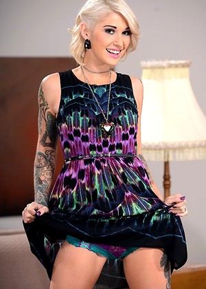 realwifestories Kleio Valentien pics