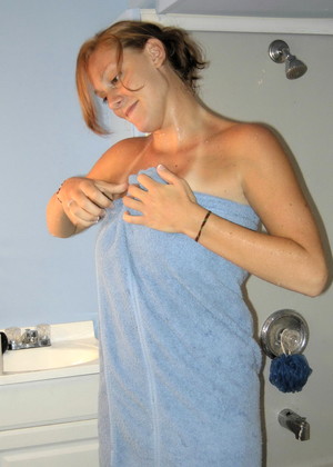 Redheadmariah Mariah X Rated Shower Wifi Photos