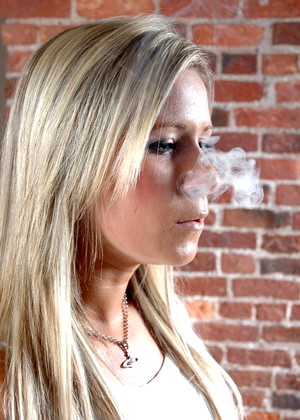 Sexysmokingteens Model jpg 8