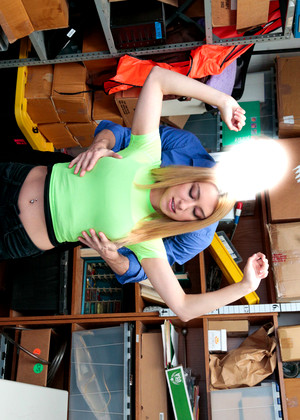 Shoplyfter Alexa Raye Sunday Shoplifter Snapshot