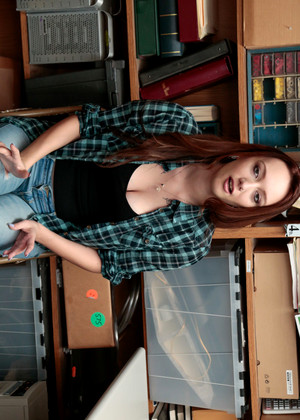 shoplyfter Avery Stone pics