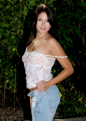 Shyla Jennings pics