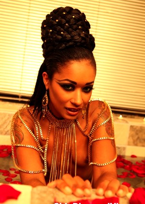 Skindiamondvip Skin Diamond Sponsored Hairy Greenhouse