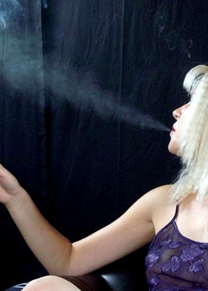 Smokingdivas Model jpg 15