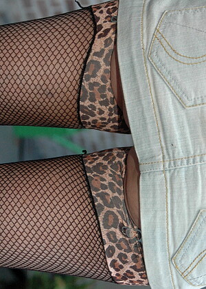 Stockingsandhighheels Kyra Nylons Creep Legs Sexblog