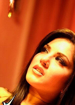 Sunny Leone pics