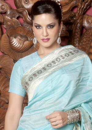 Sunny Leone pics