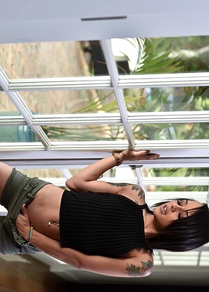 teamskeet Holly Hendrix pics