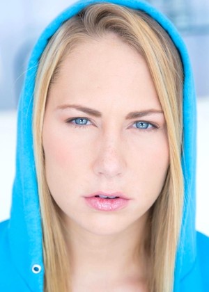 Carter Cruise pics