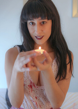 Thelifeerotic Violet Russo Play Candle Camcaps