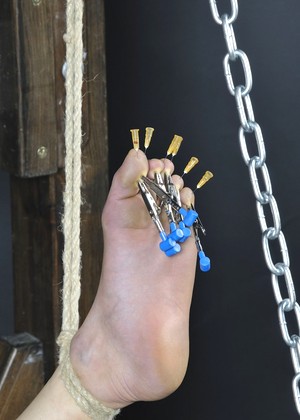 Thepainfiles Mei Mara Hyper Barefoot Bdsm Pin Pics