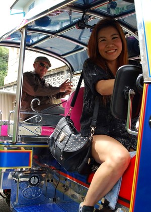 Tuktukpatrol Noy Gripgand Brunette Busting
