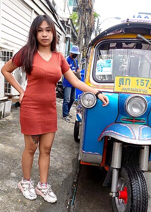 tuktukpatrol Oil pics