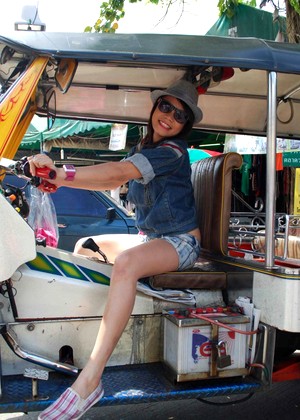 Tuktukpatrol Model pics