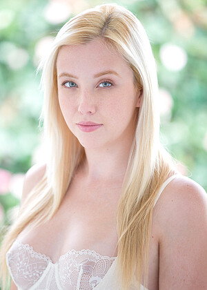 Samantha Rone pics