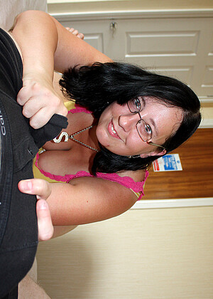 Ukhandjobs Jayne Storm Poobspoto Handjob Galeria Foto