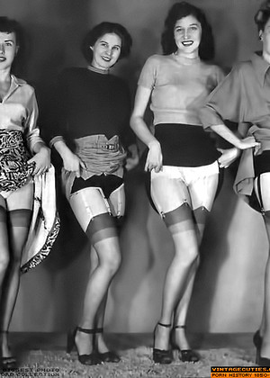 Vintagecuties Vintagecuties Model Mega Legs Snapshot
