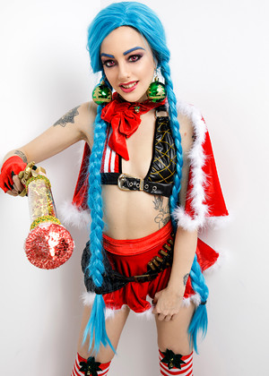 Vrcosplay Alessa Savage Creative Christmas Book