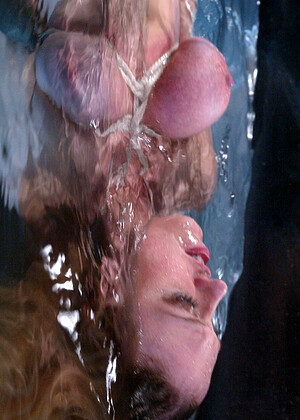 waterbondage Dee Williams pics