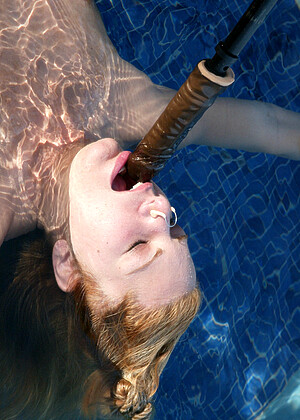 waterbondage Jenni Lee pics