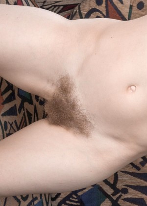 Wearehairy Evane Nordstern Basement Nipples Reallifecamreplay