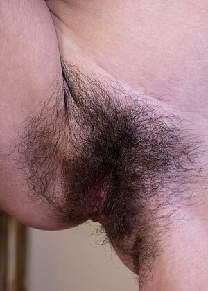 wearehairy Helen H pics