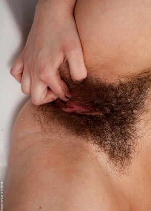 wearehairy Iveta Z pics