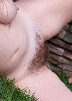 wearehairy Lindsay pics