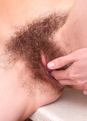 wearehairy Maia pics