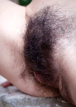 wearehairy Selena pics