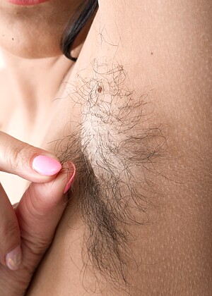 wearehairy Vanessa Vaughn pics