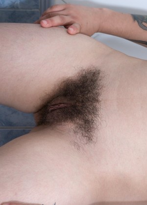 Wearehairy Model pics