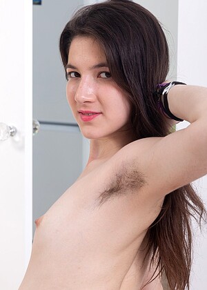 Wearehairy Model pics