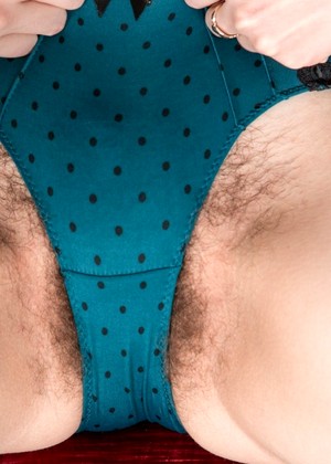 Wearehairy Model jpg 7